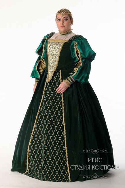 Платье эпохи Возрождения большого размера