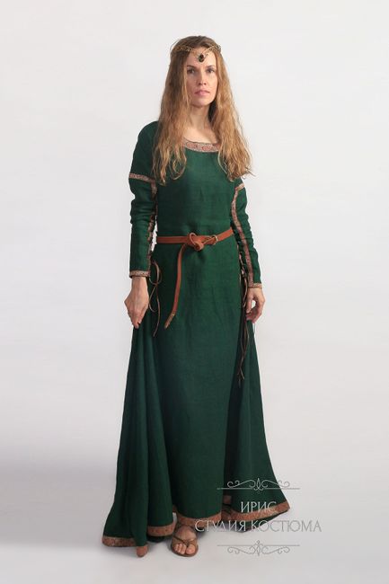 Эльфийское платье зеленое из льна