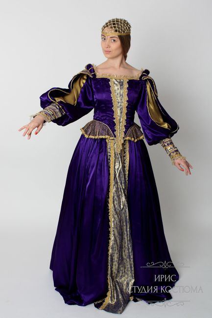 Испанское платье Возрождения фиолетовое